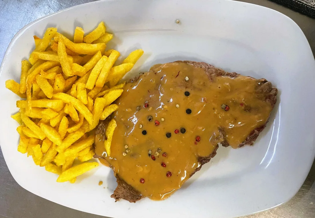 Restaurante O Vieira — churrasqueira na Guia, Albufeira (Algarve) · prato 10