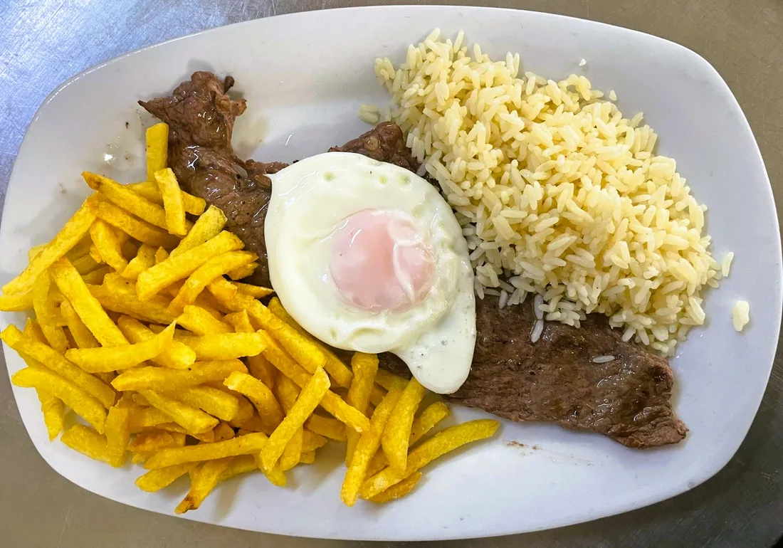 Restaurante O Vieira — churrasqueira na Guia, Albufeira (Algarve) · prato 11