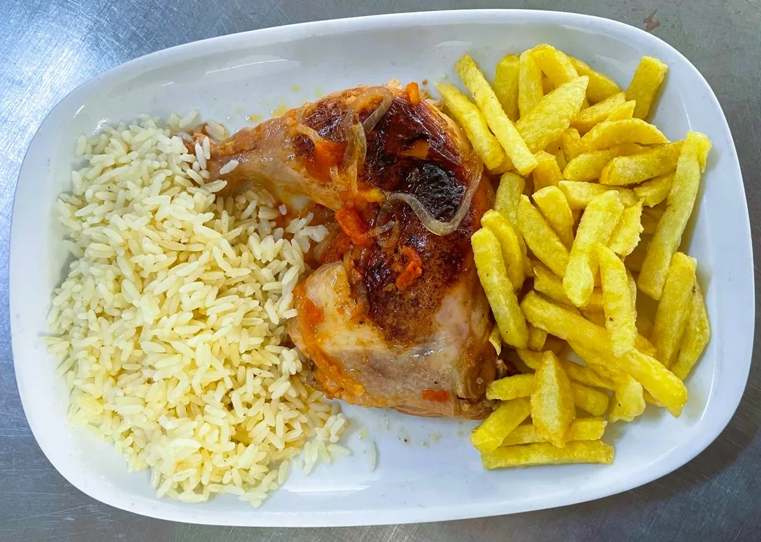 Restaurante O Vieira — churrasqueira na Guia, Albufeira (Algarve) · prato 26