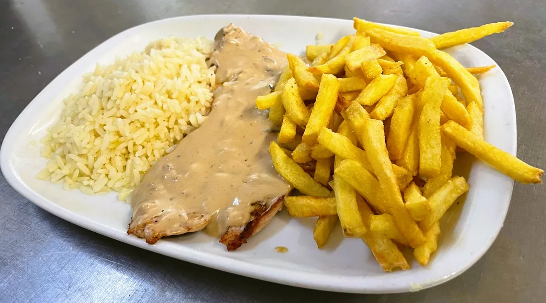 Restaurante O Vieira — churrasqueira na Guia, Albufeira (Algarve) · prato 27